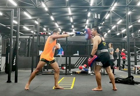 Entrenamiento Muay Thai en Phuket Tailandia